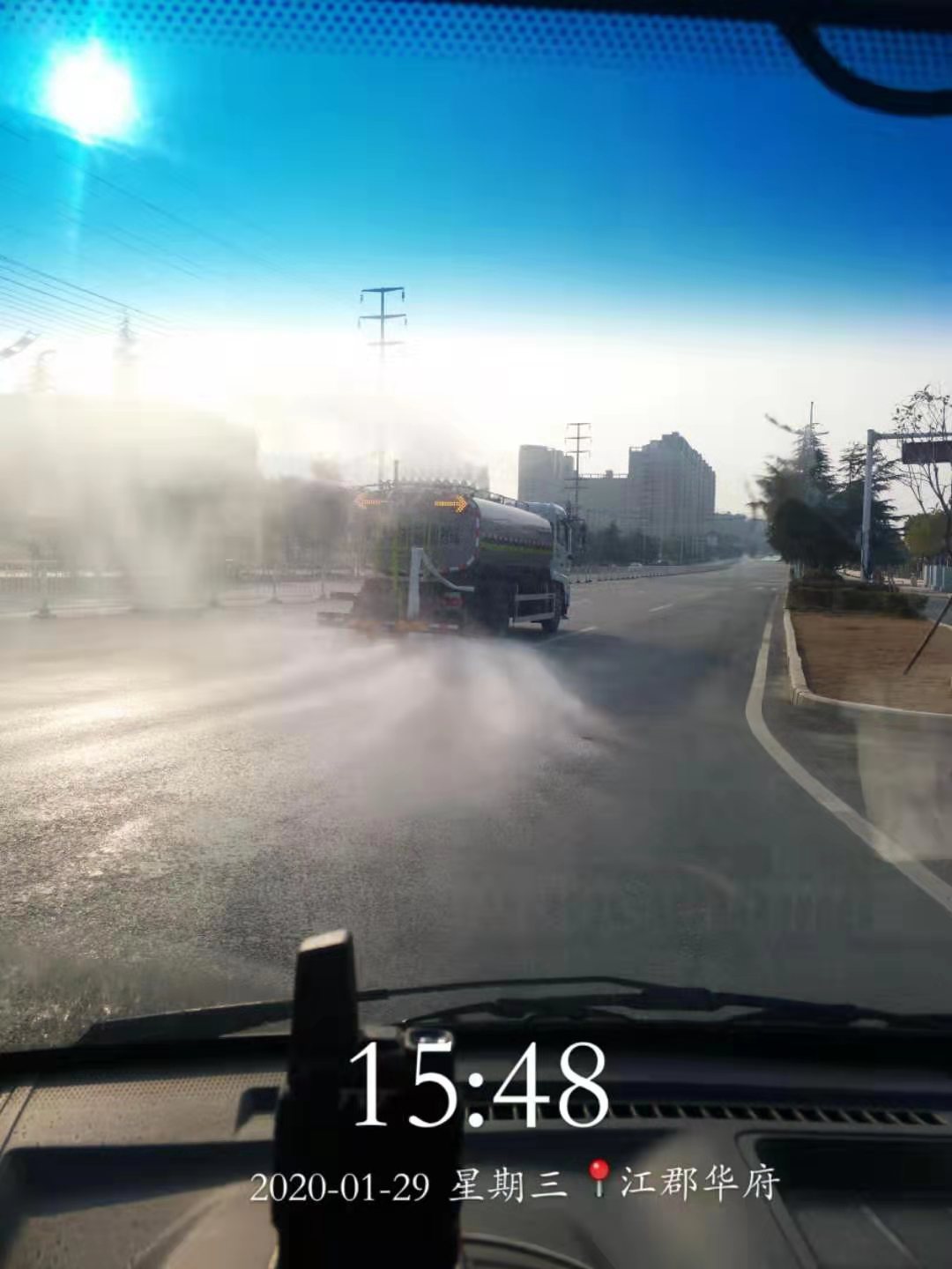 抗疫一线丨best365英国在线体育15台清洁消毒车开始作业