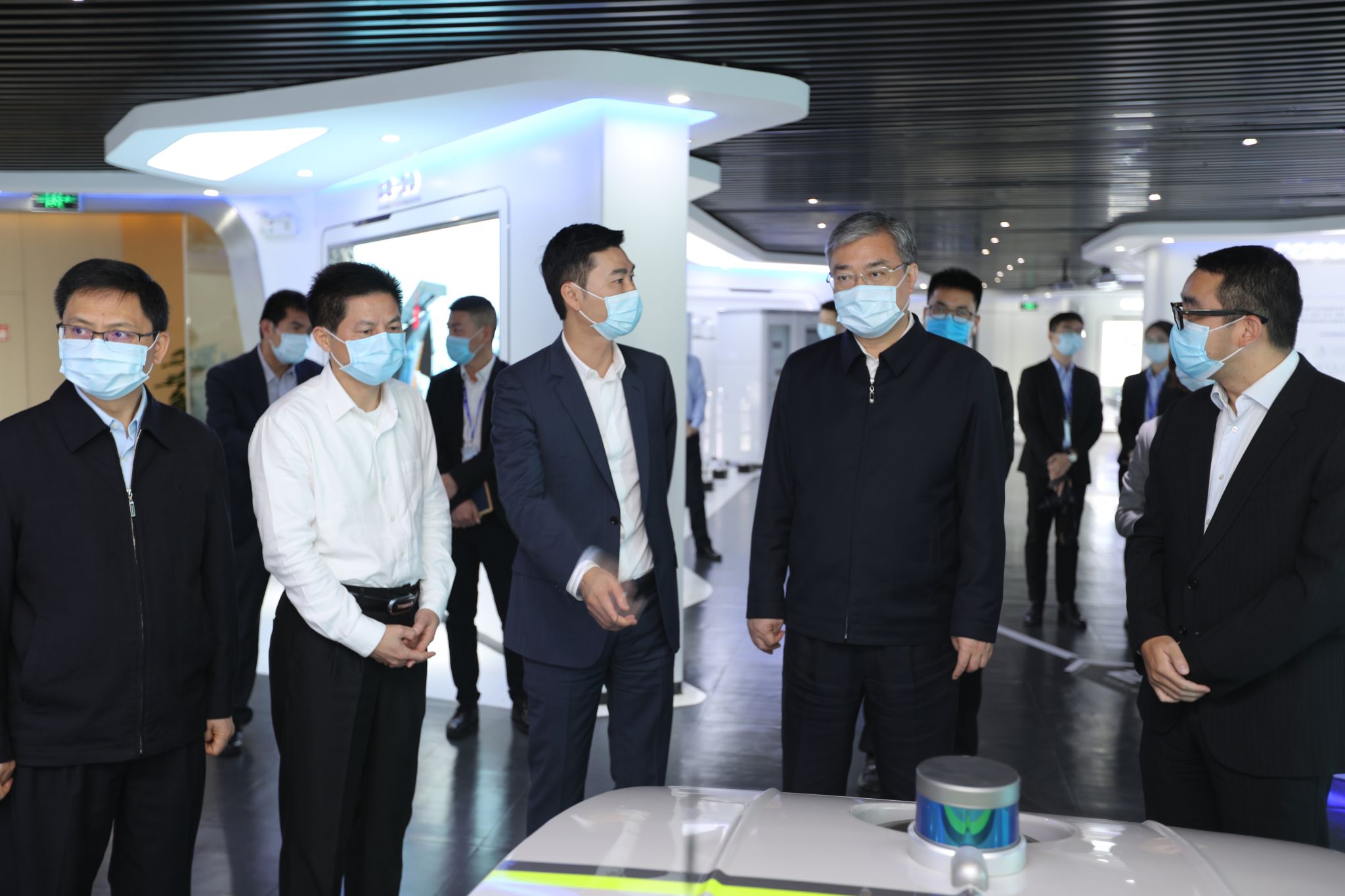 佛山市委书记鲁毅调研best365英国在线体育，鼓励企业再接再厉创新高