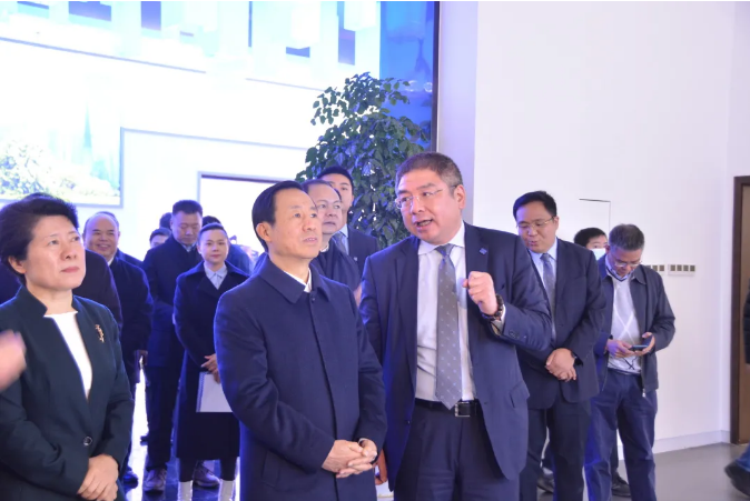 奋进新征程丨湖南省委书记许达哲一行莅临best365英国在线体育长沙基地调研考察