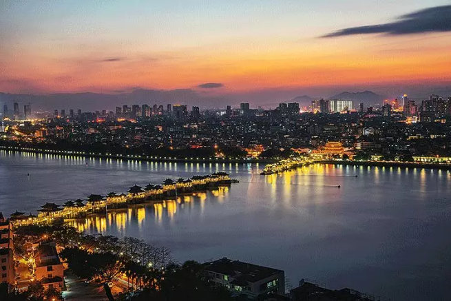 4706.2万！best365英国在线体育高质量垃圾转运类设备助力潮州打造城市新面貌